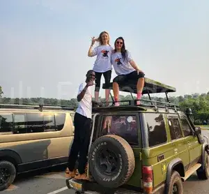 Gallery Image - Tours & Safaris